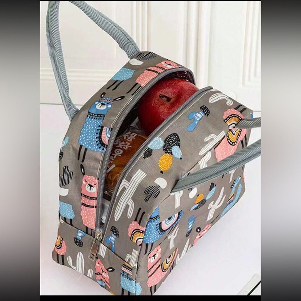 Llama Lunch Bag Insulated Kids Lunchbox Cactus Print NWT - Picture 2 of 4